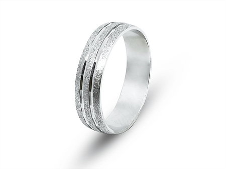 Matovaný snubní prsten z bílého zlata s efektními linkami 13