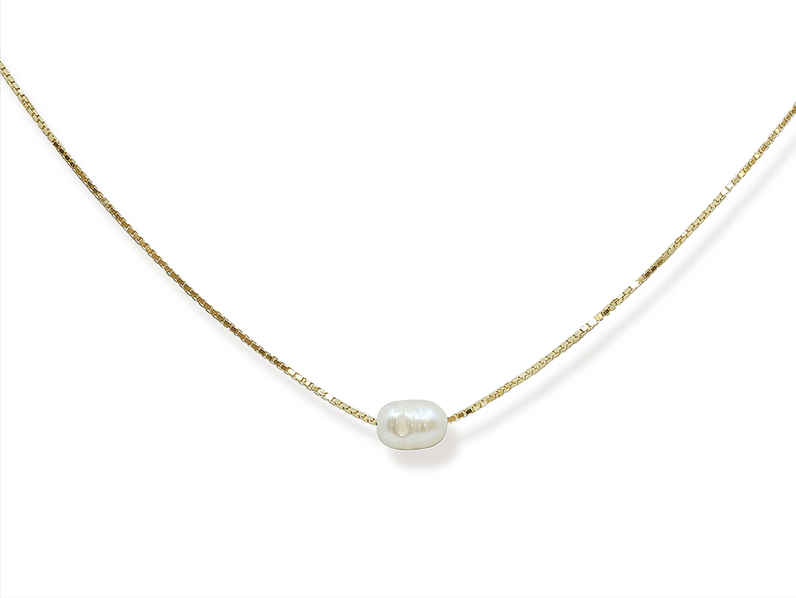 Jemný náhrdelník ze žlutého zlata s přírodní perlou 19