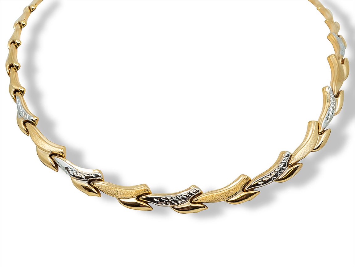Typicky dámský náhrdelník ze žlutého zlata 13