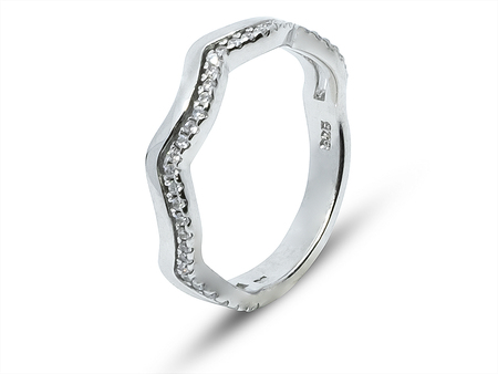 Zvlněný prsten ze stříbra tvořený dvěma řadami 6